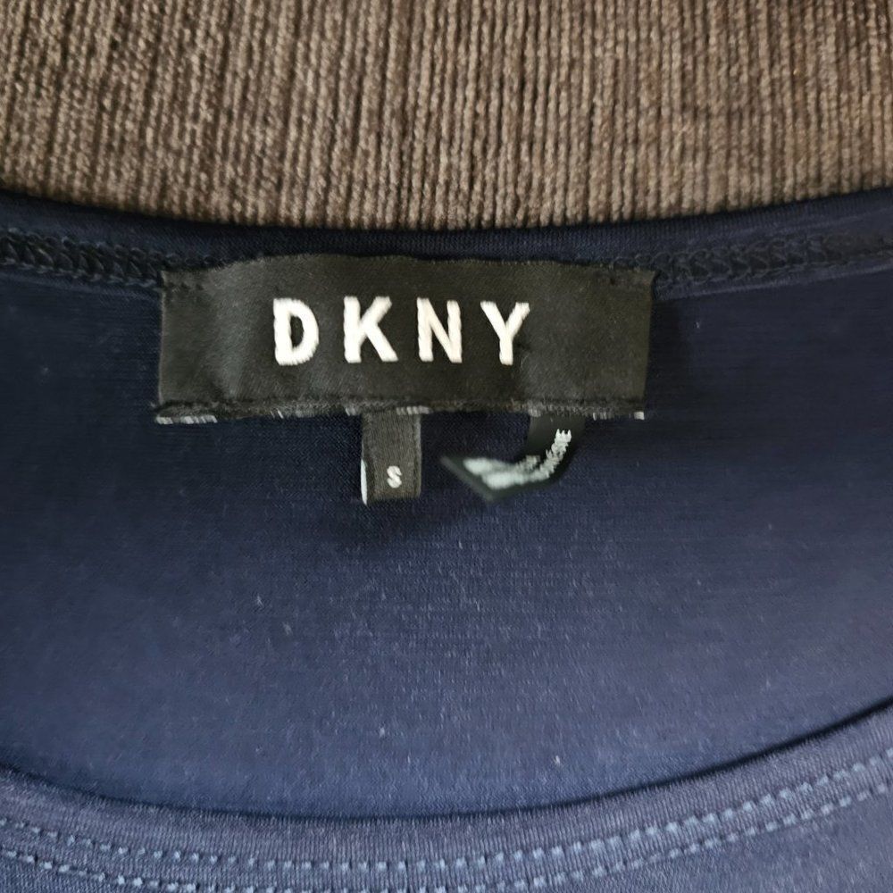 DKNY Women's Navy Sleeveless Scoop Neck Top Size Small - Picture 3 of 6